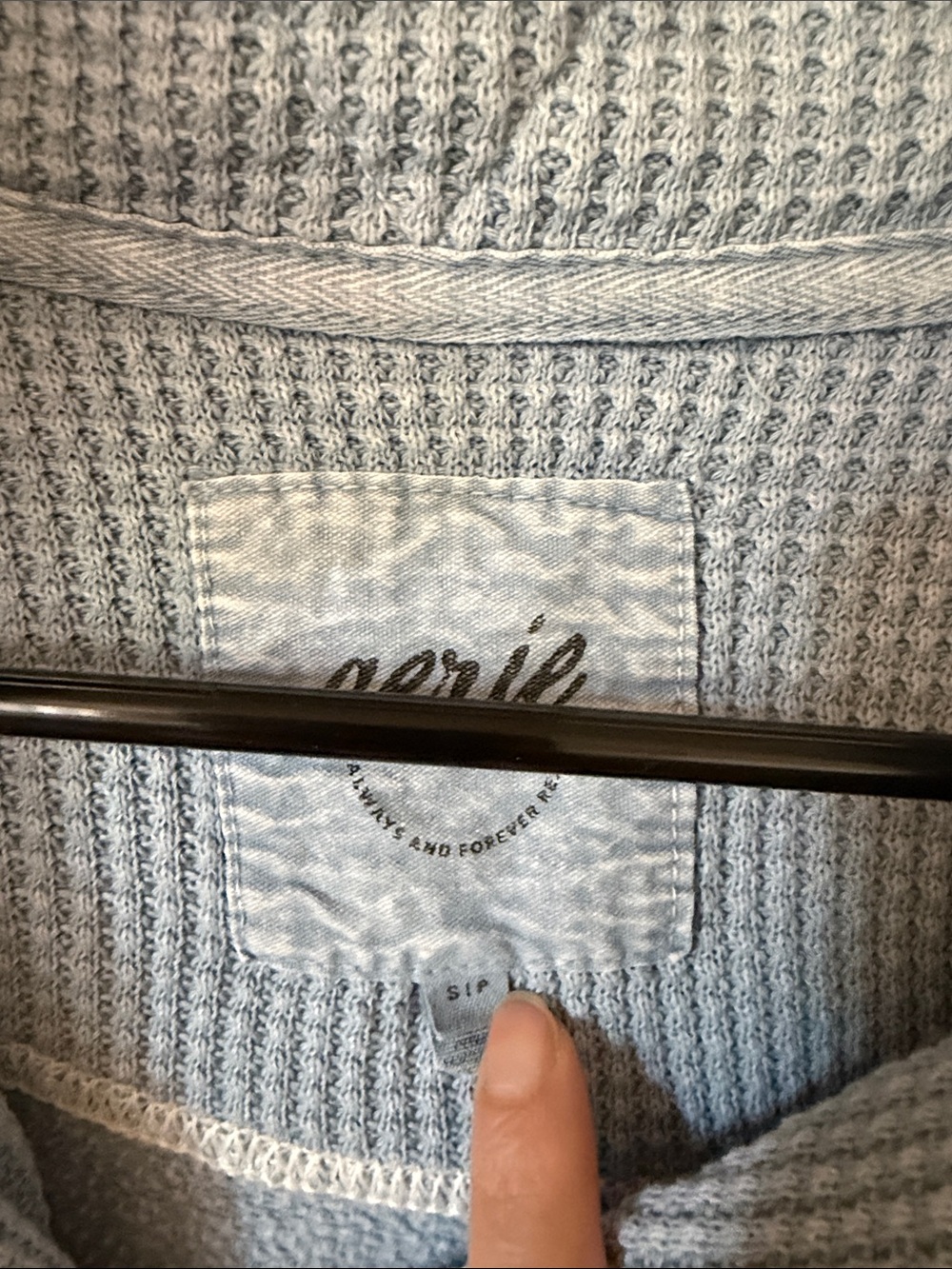 Aerie pullover - Picture 2 of 3
